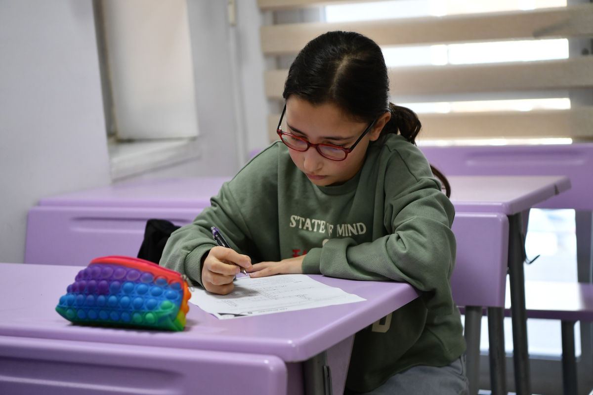 Mamak'ta öğrencilere ücretsiz eğitim desteği