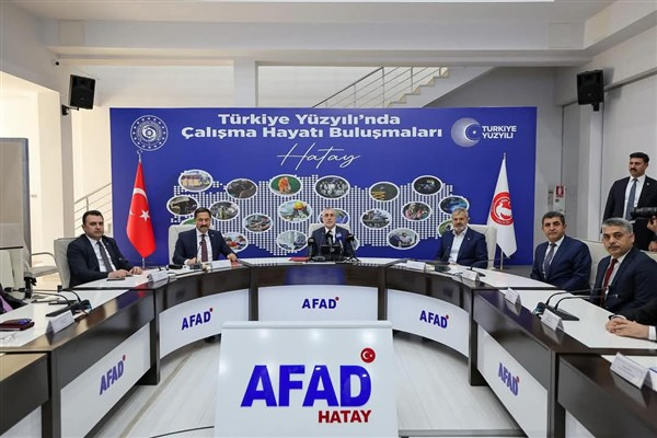 Hatay'da &Prime;Türkiye Yüzyılı’nda Çalışma Hayatı Buluşmaları&Prime; programı düzenlendi