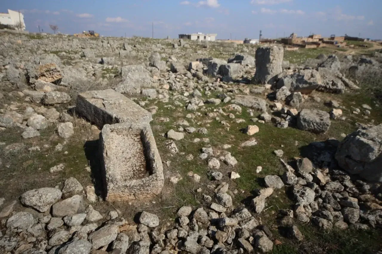 Şanlıurfa'da Keşfedilmeyi Bekleyen Değer: Küfri (Göldere Köyü) Harabeleri ve Nekropolü