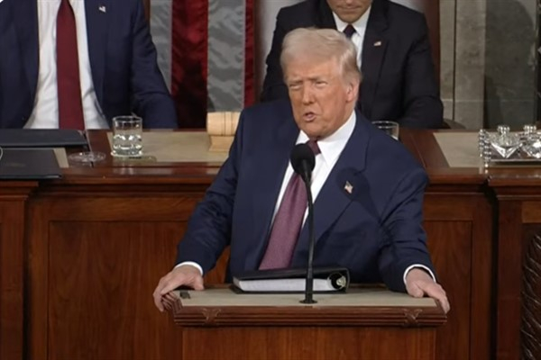 Trump Kongre'de yaptığı konuşmada farklı konulara değindi