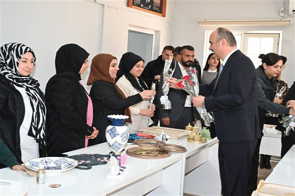 Batman Valisi Canalp, Bayındır Aile Destek Merkezi'ni ziyaret etti