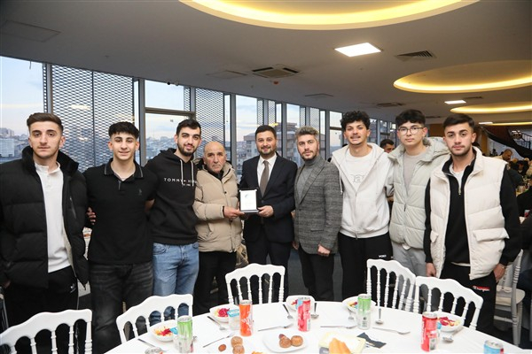 Kağıthane'de iftar programı düzenlendi