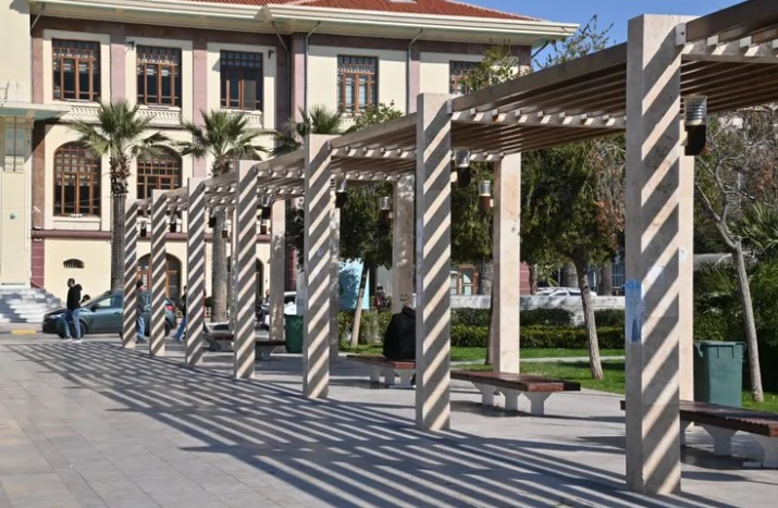 Manisa Şehzadeler'de Parklara Bakım ve Onarım Çalışması