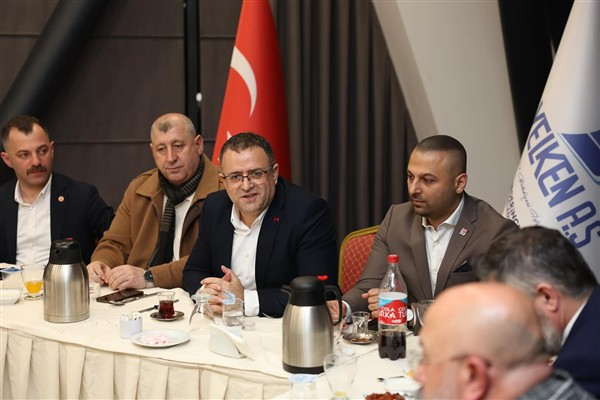 Başkan Gökçe, iftar programında ilçe başkanları ile bir araya geldi