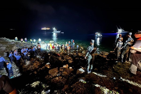 Honduras'ta uçak kazasında 12 kişi öldü