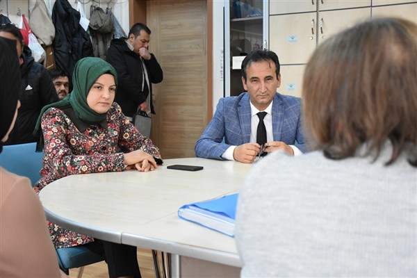 Vali Yardımcısı Çiçekli ile İl Milli Eğitim Müdürü Çalışkan’ın okul ziyaretleri sürüyor