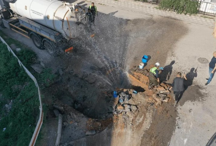BASKİ Ayvalık’ta Su Kayıplarını Azaltıyor: 10 Günde 8.640 Kişilik Tasarruf Sağlandı