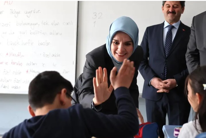 Bakan Göktaş, Başkent’te Özel Eğitim Öğrencileriyle Bir Araya Geldi