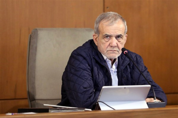 İran Cumhurbaşkanı Pezeshkian: Enflasyon ve yüksek fiyat sorunlarının farkındayım