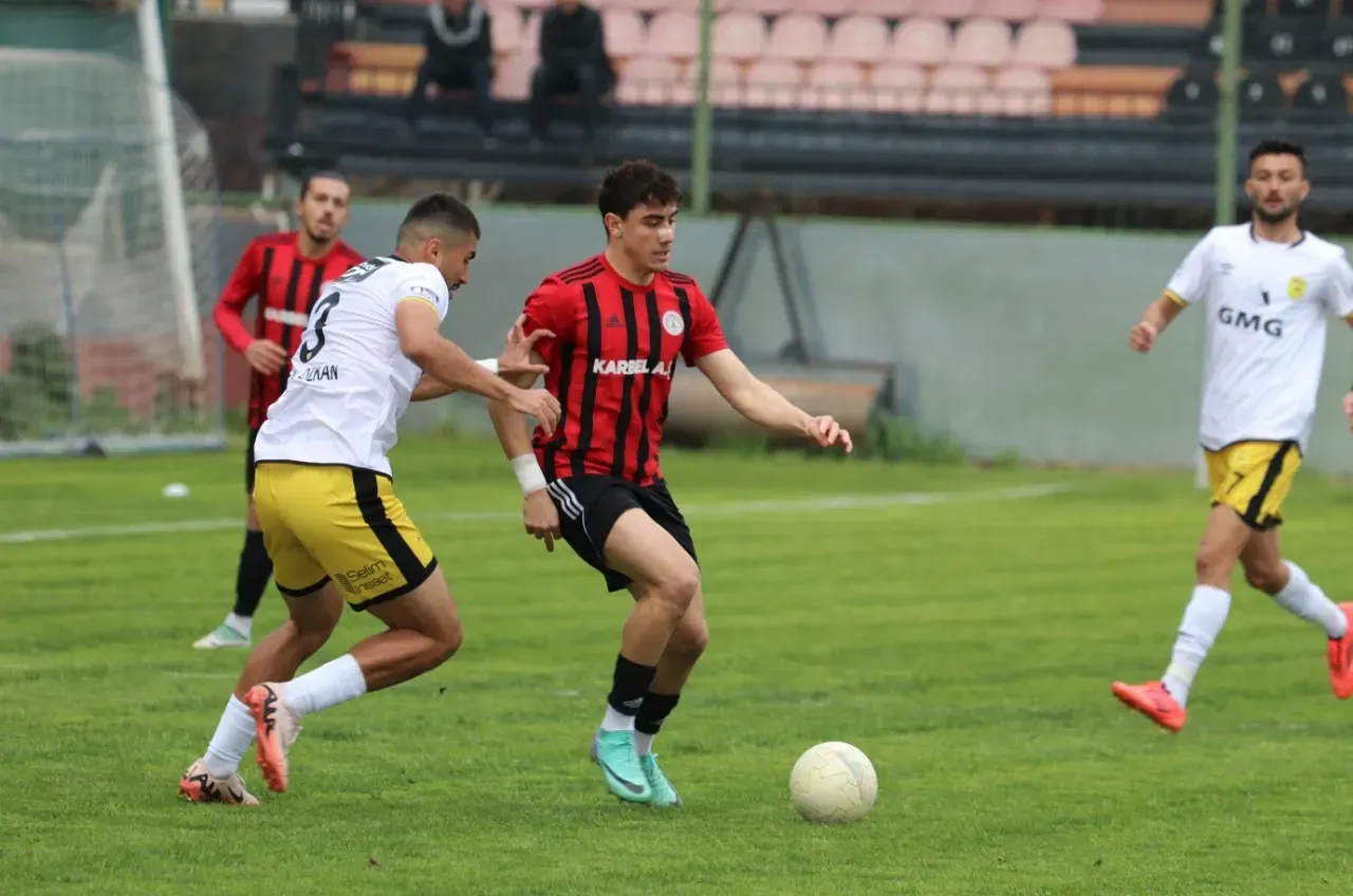 Karaköprü Belediyespor sahasında kayıp