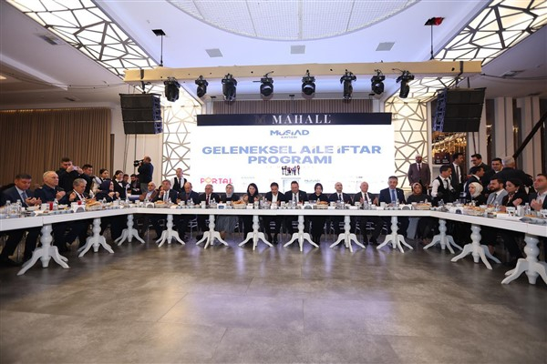 Başkan Büyükkılıç, Sevgi Evleri'ndeki çocuklarla buluştu