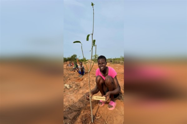 Bağcılar Belediyesi, Afrika’da yetimler için meyve bahçesi oluşturdu