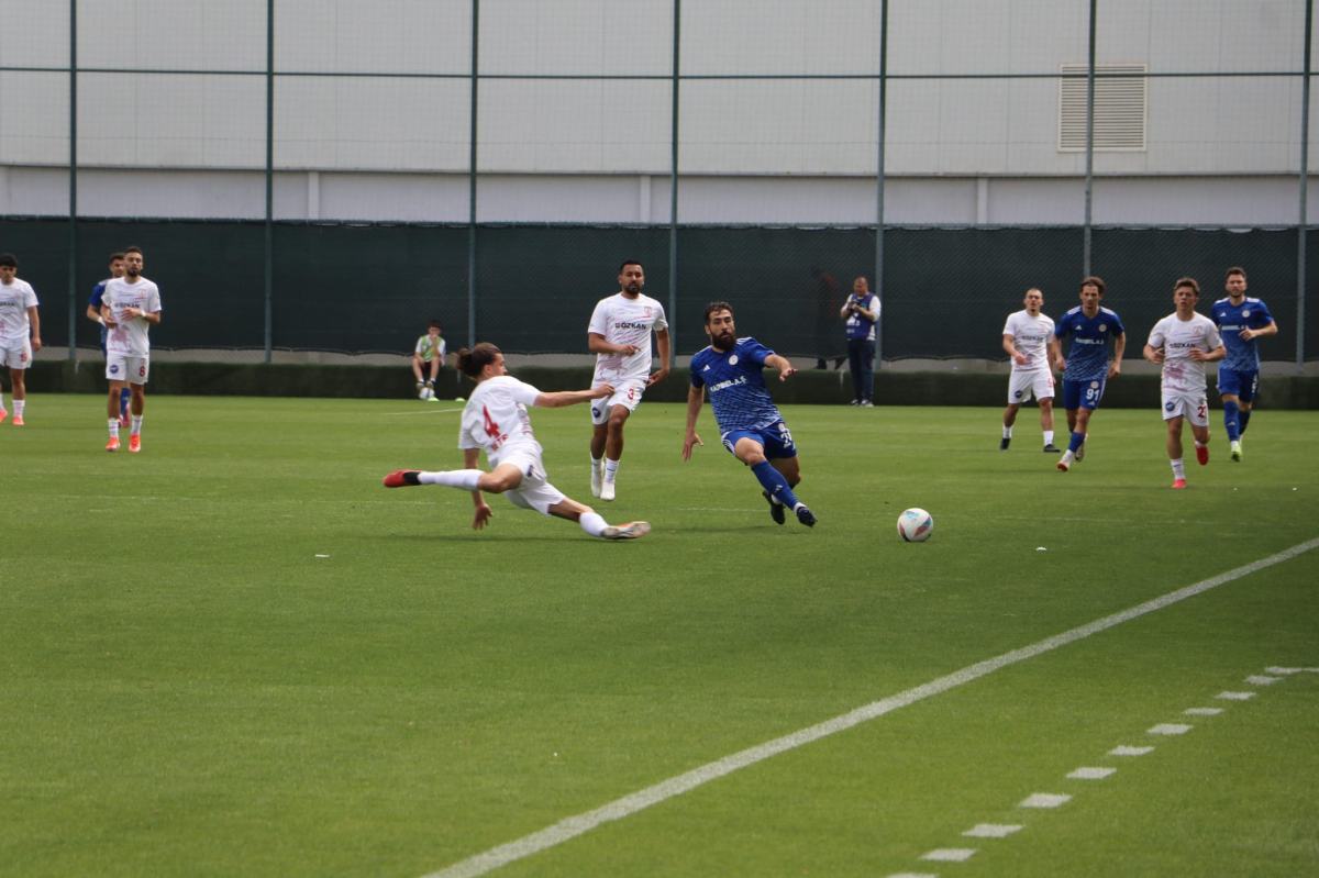 Karaköprü Belediyespor, Altınordu'ya 2-1 mağlup oldu