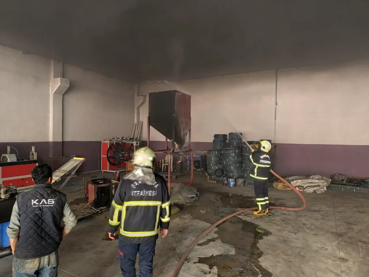 Evren Sanayi Sitesindeki Yangın Kontrol Altına Alındı