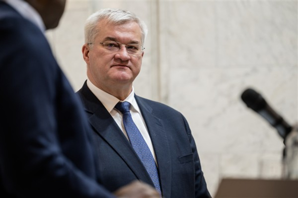 Sybiha: Rusya, büyük şehirlerdeki sivil yerleşim alanlarına saldırdı