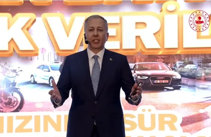 Bakan Yerlikaya : Yolun sonu bayram olsun