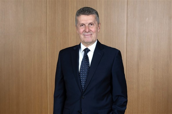 Kurumsallaşmada bir ilke imza atan Sabancı’da Yönetim Kurulu Başkanı Hayri Çulhacı oldu