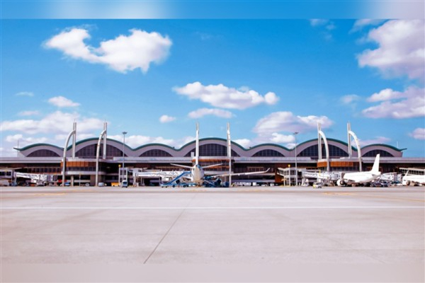 Sabiha Gökçen Havalimanı bayram yoğunluğuna hazır