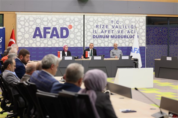 Vali Baydaş: Hedefimiz, kısa süre içinde sokaklarda başıboş sahipsiz hayvan bırakmamak