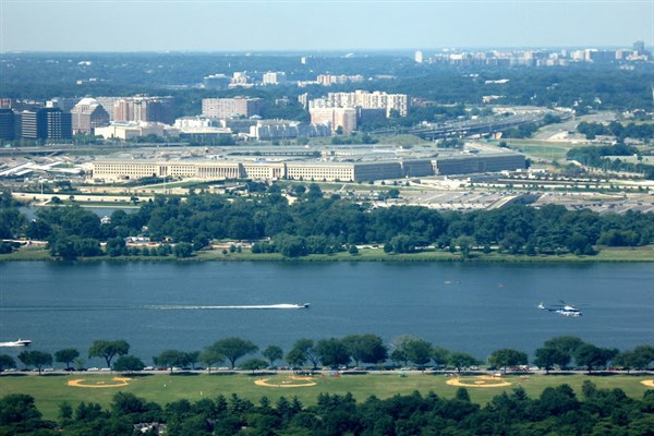 ABD Savunma Bakanlığı ''Signal Skandalını'' araştıracak