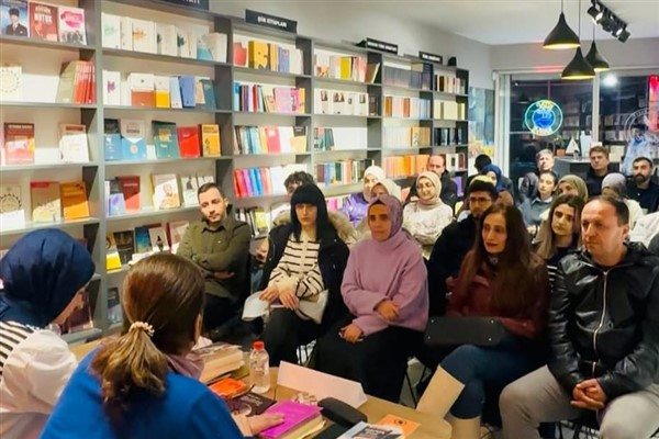 Siirt Kitap Kulübü, yazar Onur Bütün ile okurları buluşturdu