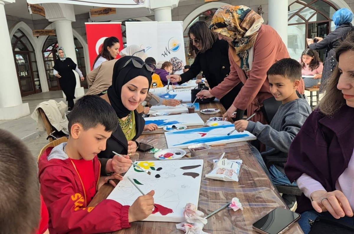 Van Büyükşehir Belediyesi'nden annelere ve çocuklara özel atölye