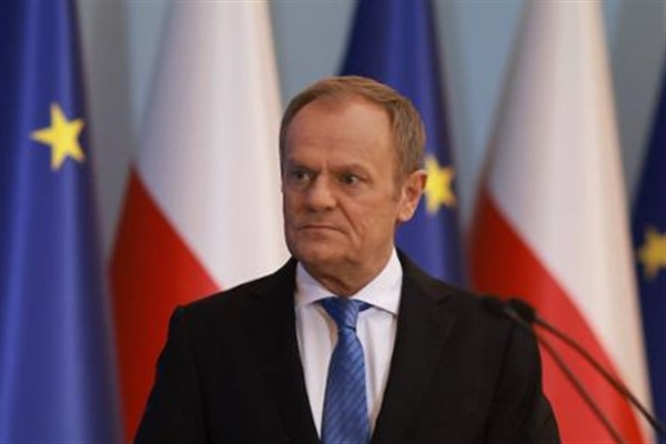 Tusk: Gümrük savaşına verilen tepki tahmin edilebilirdi