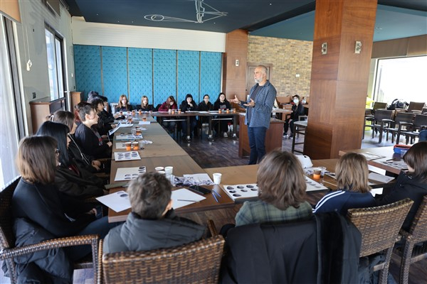 Eskişehir Büyükşehir'den genç sanatçılara destek