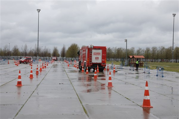 İstanbul'da memur adayları parkura çıktı