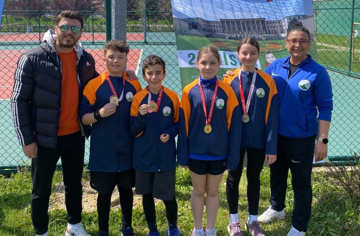 Osmangazi Belediyesispor’un sporcuları TBMM Kupası Tenis Turnuvası’na katıldı
