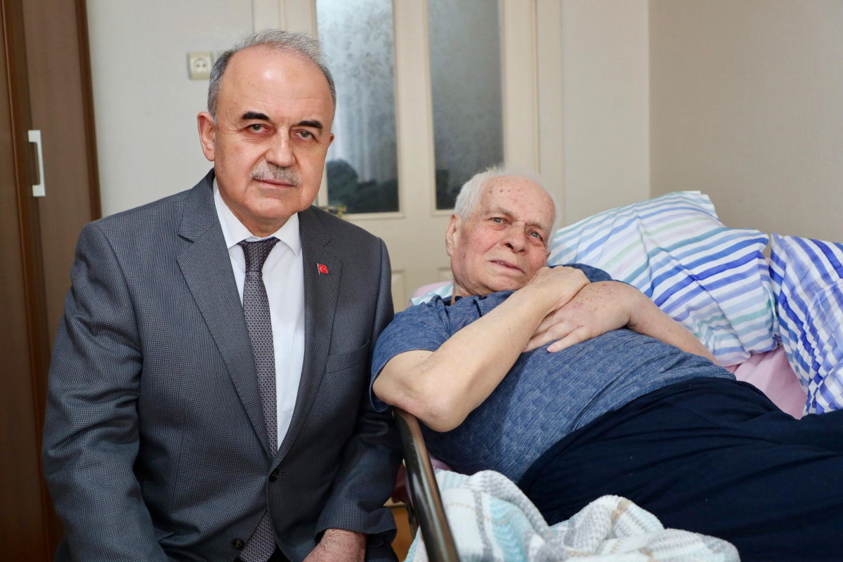 Ordu Valisi Erol, gazeteci Gülen'i ziyaret etti