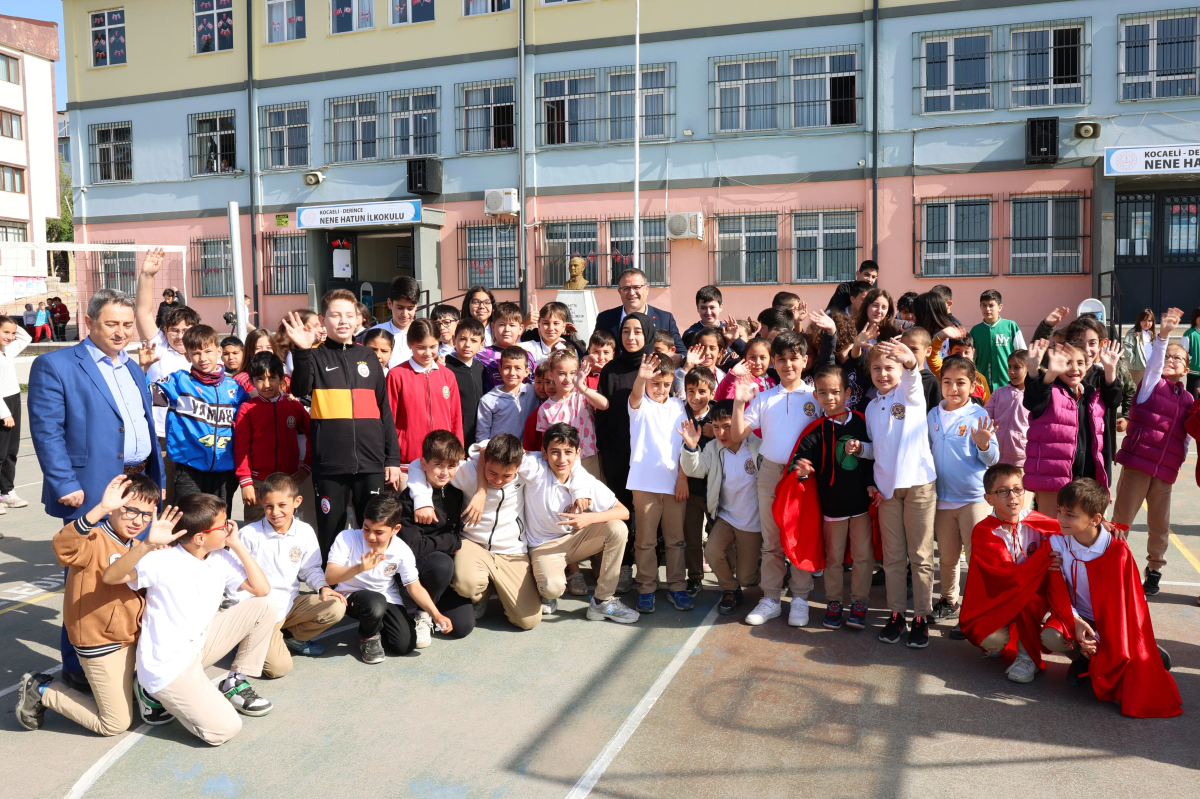 Başkan Gökçe'den Nene Hatun İlkokulu’na ziyaret