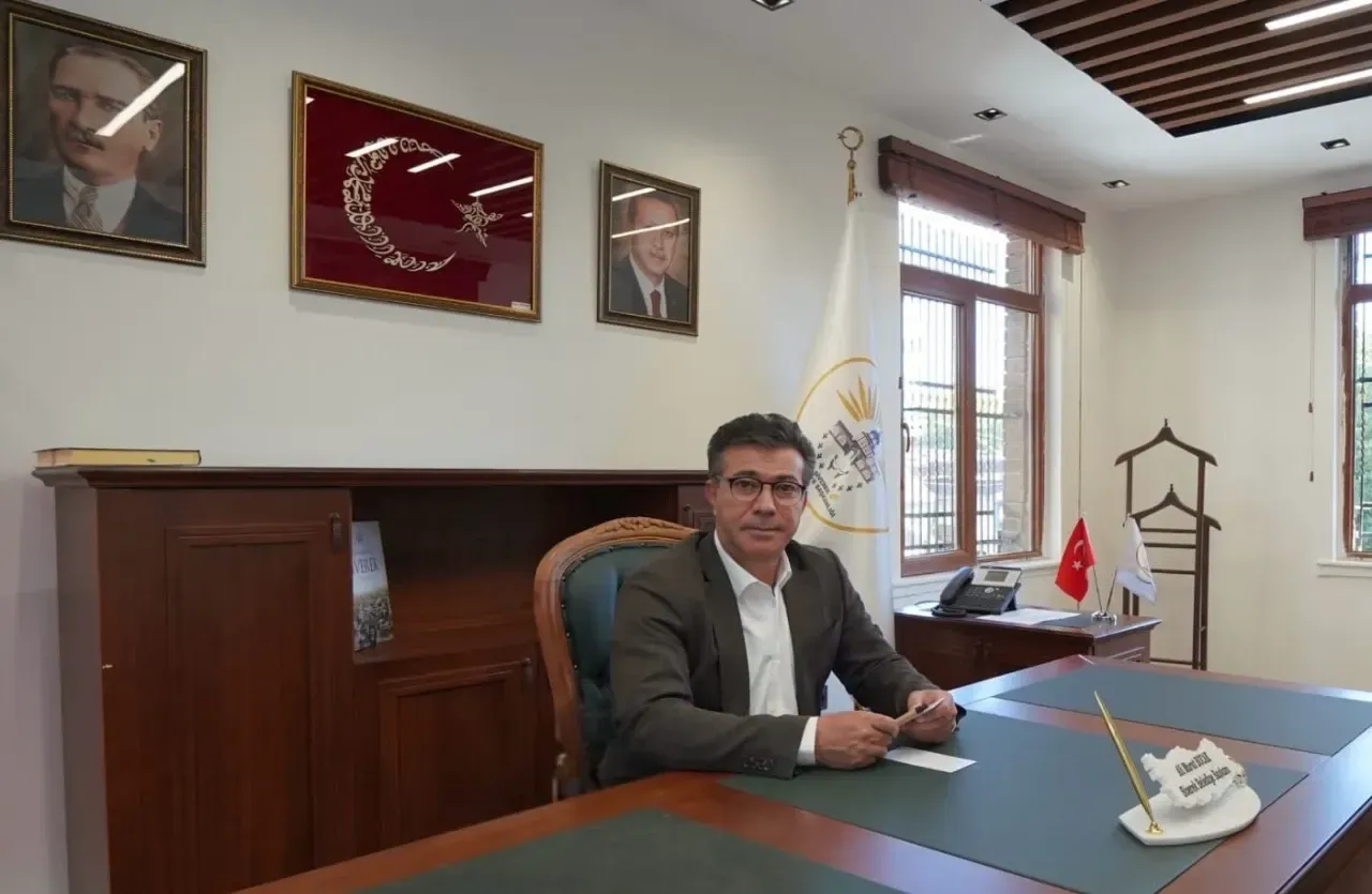 Başkan Bucak’tan 23 Nisan Mesajı: “Egemenlik, kayıtsız şartsız milletindir”