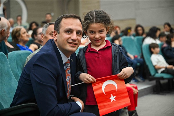 Bornova’da 23 Nisan coşkusu