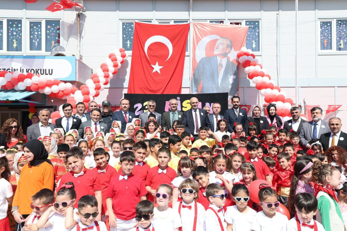 Çayırova'da 23 Nisan kutlandı