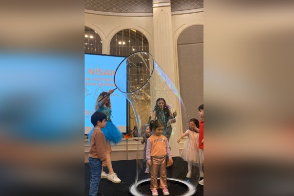 İstanbul'da Lösemili çocukların 23 Nisan coşkusu