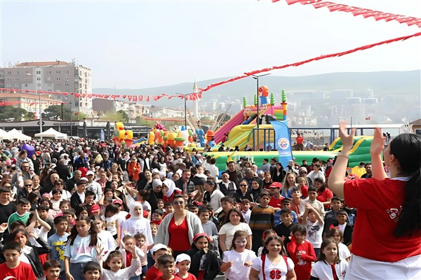 Gemlik'te 23 Nisan dolayısıyla etkinlikler düzenlendi