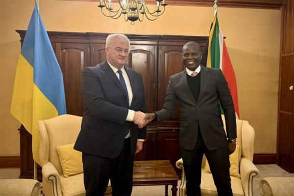 Ukrayna Dışişleri Bakanı Sybiha, Güney Afrikalı mevkidaşı Lamola ile bir araya geldi