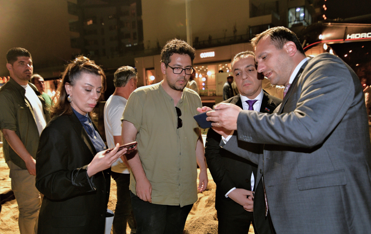 Açılışa hazırlanan Abide-i Hürriyet Meydanı’na Azerbaycan’dan ziyaret