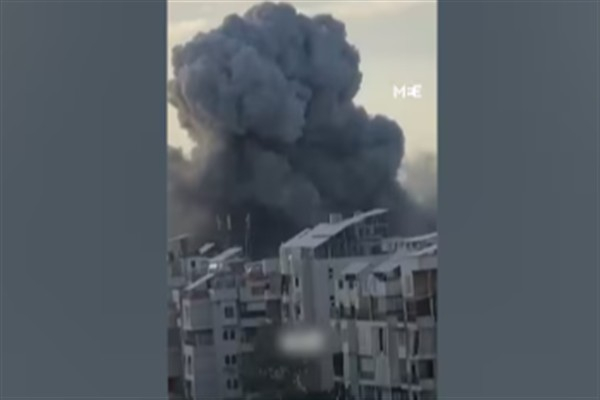 İsrail tahliye uyarısı vermesinin ardından güney Beyrut'u vurdu