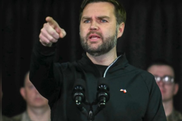 Vance, Ukrayna'daki çatışmanın devam etmesinin Kiev'e zafer getirmeyeceğine inanıyor