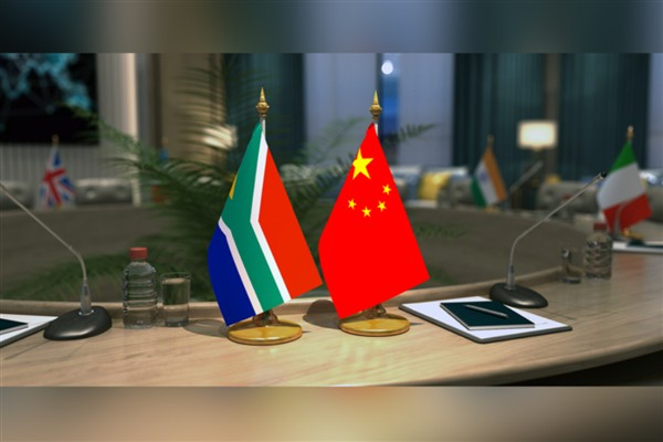 Wang Yi, Güney Afrikalı mevkidaşıyla görüştü