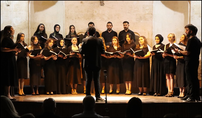 Şanlıurfa'da Çok Sesli Müzik Rüzgârı Esti-(VİDEO)