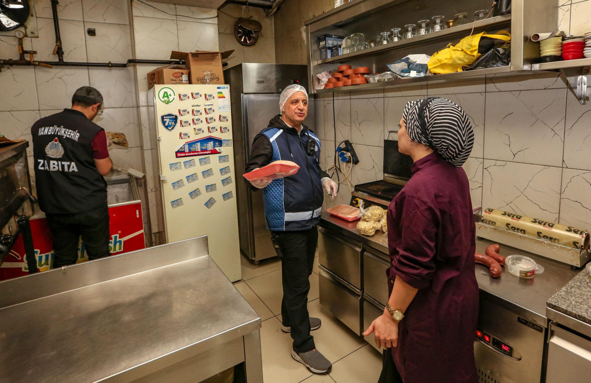 Van zabıtasından kafelere denetim