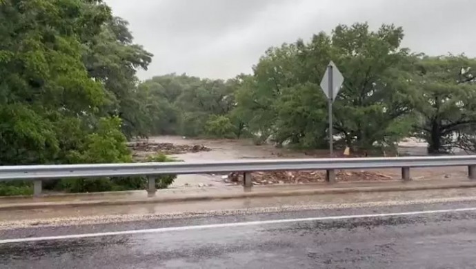 ABD'de sel: 43 ölü, 20 çocuk kayıp
