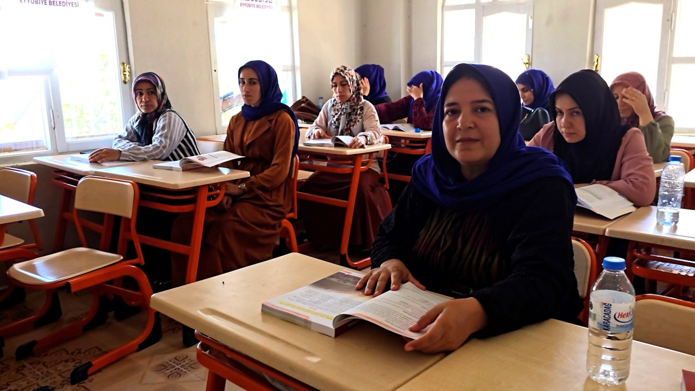 Eyyübiye’de Kadınlar Kursta Çocuklar Kreşte-(VİDEO)