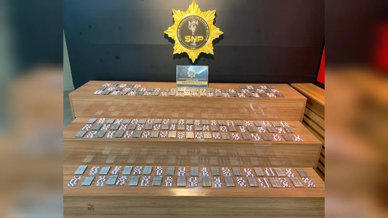 Şanlıurfa’da Narko Operasyon: 2 Bin 404 Sentetik Hap Ele Geçirildi