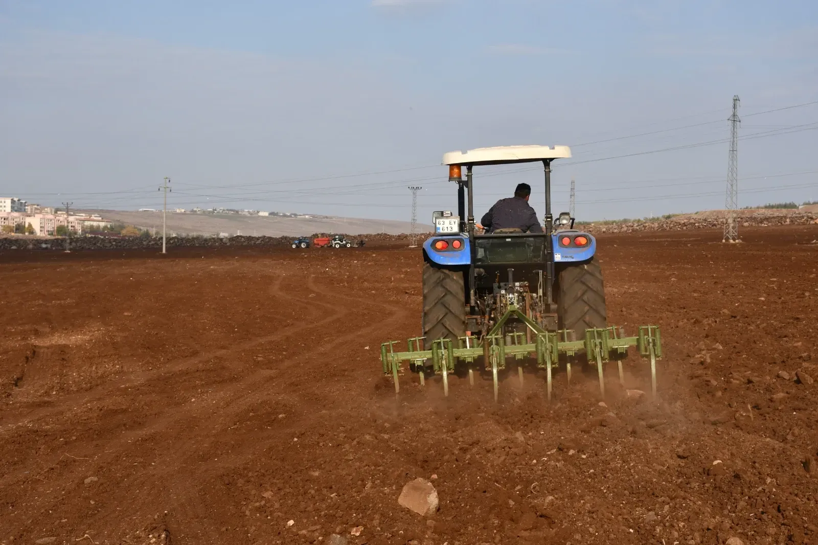 Siverek’te “Millet Meyve Bahçeleri” Projesinde İkinci Etap Başladı