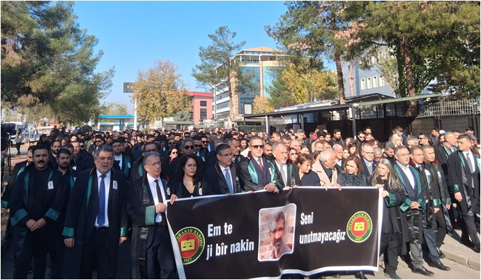 Diyarbakır Barosu Başkanı Tahir Elçi, katledilişinin 10. yılında anıldı