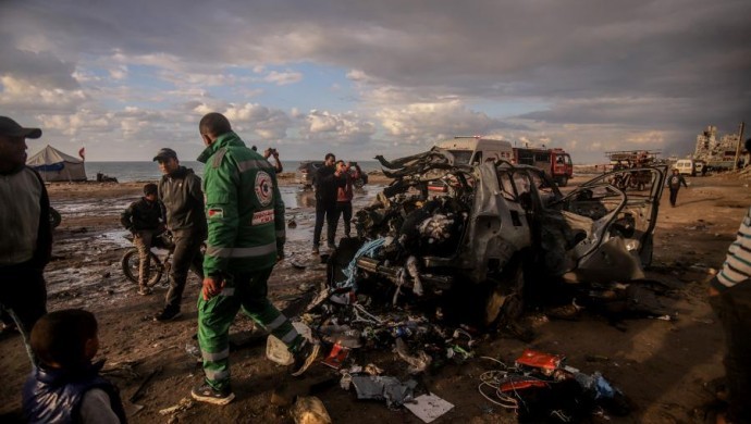 İsrail Gazze’de araç hedef aldı: 4 kişi hayatını kaybetti